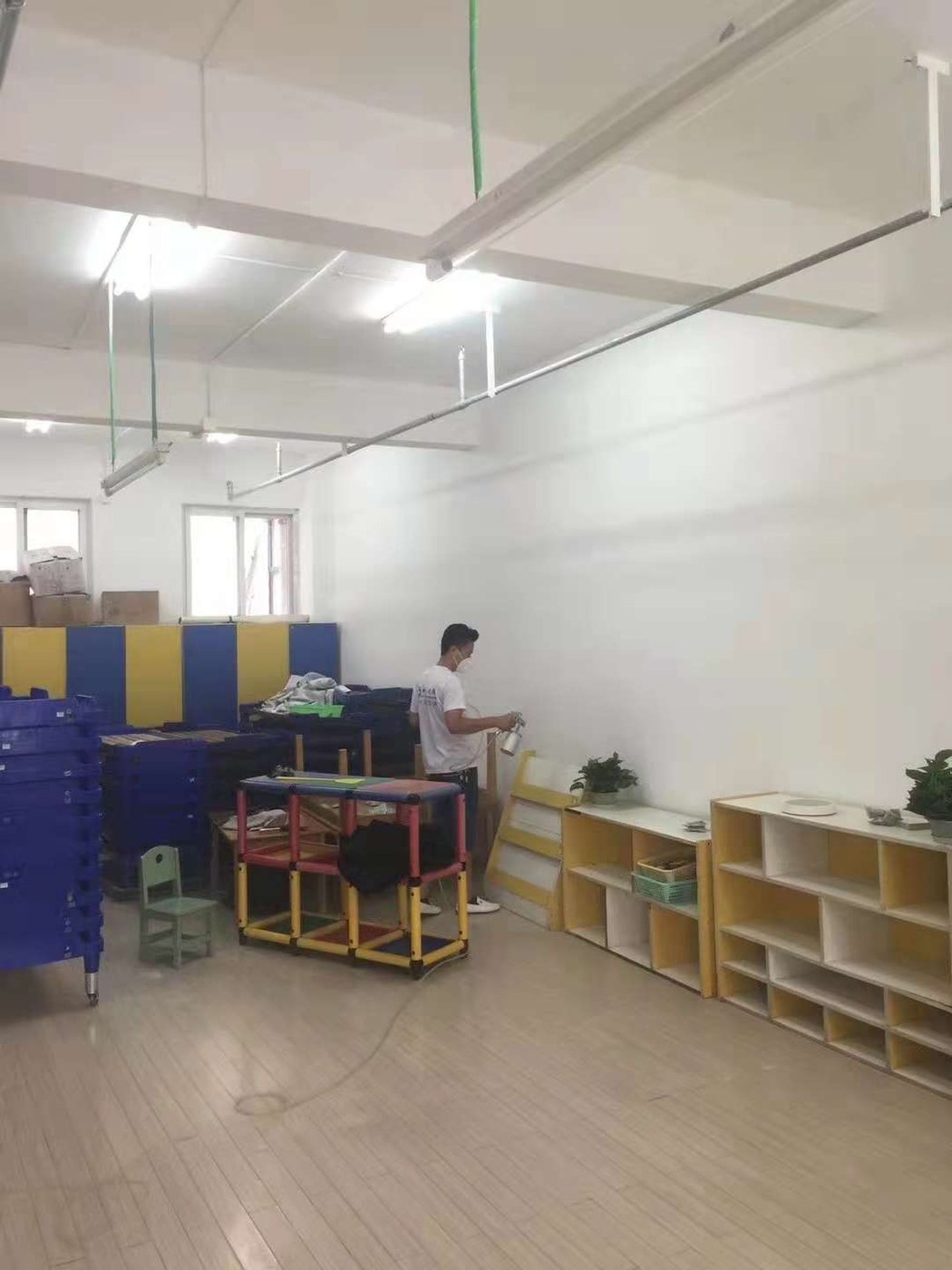宝仁幼儿园室内空气净化工程现场4